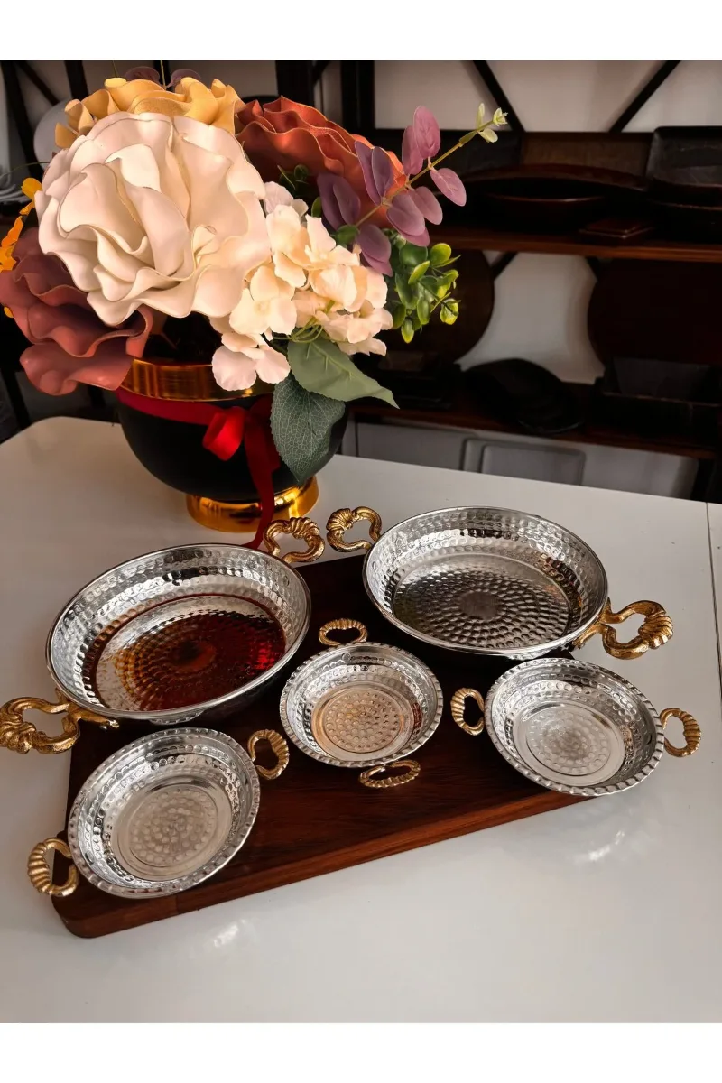 Bakır sahan tava seti kahvaltı yumurta menemen